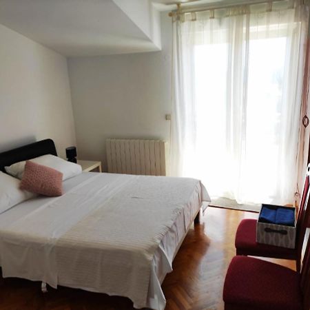 Guesthouse Varnica Kaštel Lukšić Buitenkant foto