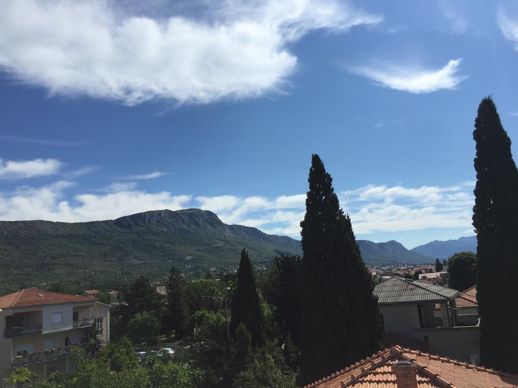 Guesthouse Varnica Kaštel Lukšić Buitenkant foto