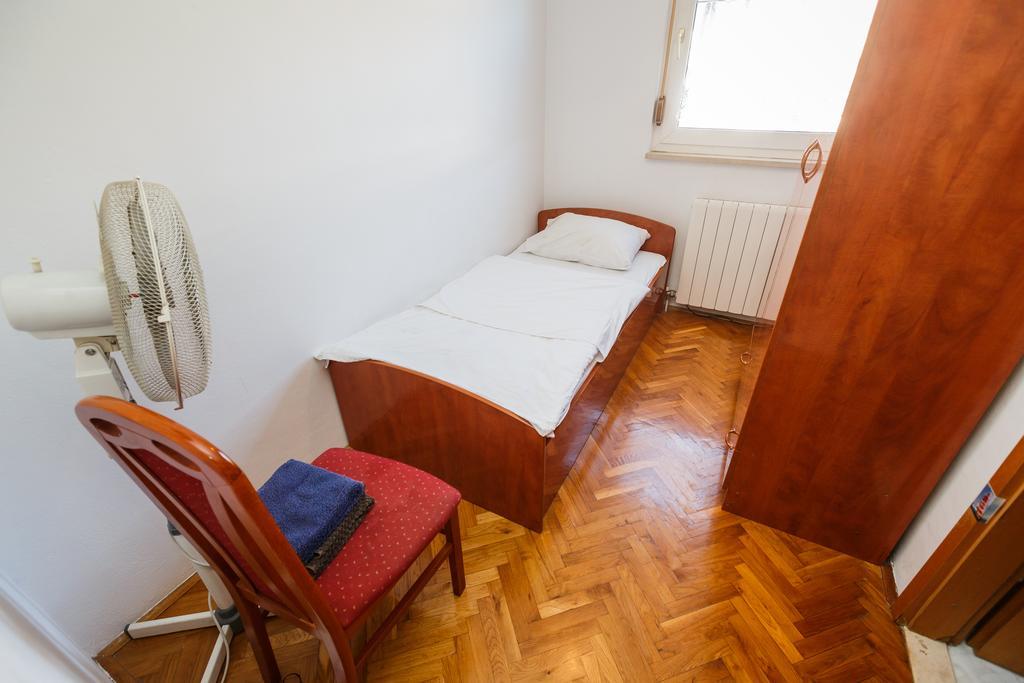 Guesthouse Varnica Kaštel Lukšić Kamer foto