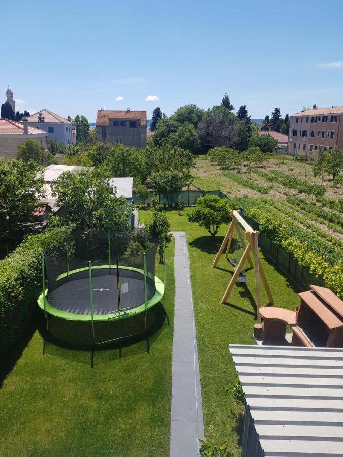 Guesthouse Varnica Kaštel Lukšić Buitenkant foto